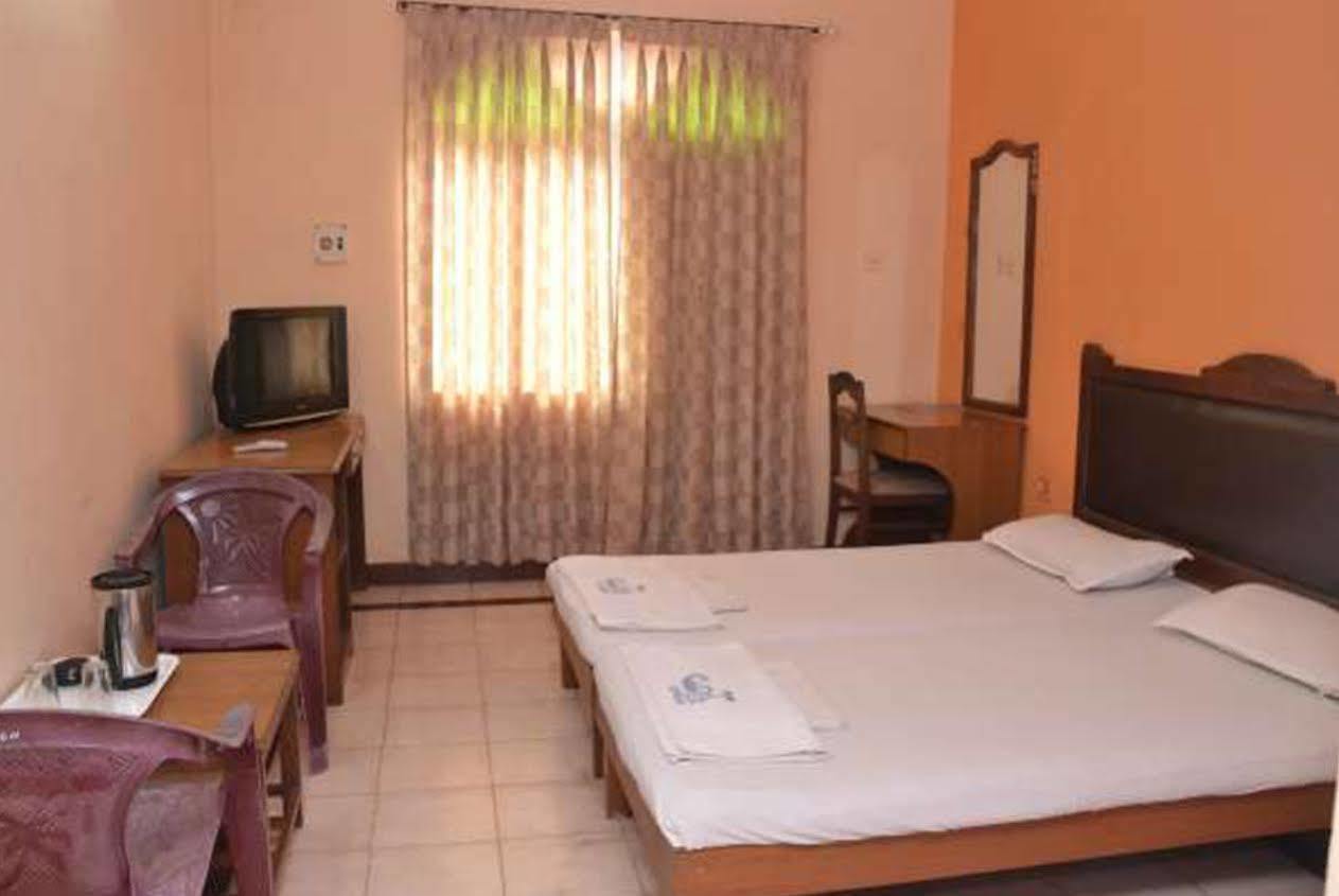Fabhotel Sairam Residency Bangalore Exterior photo